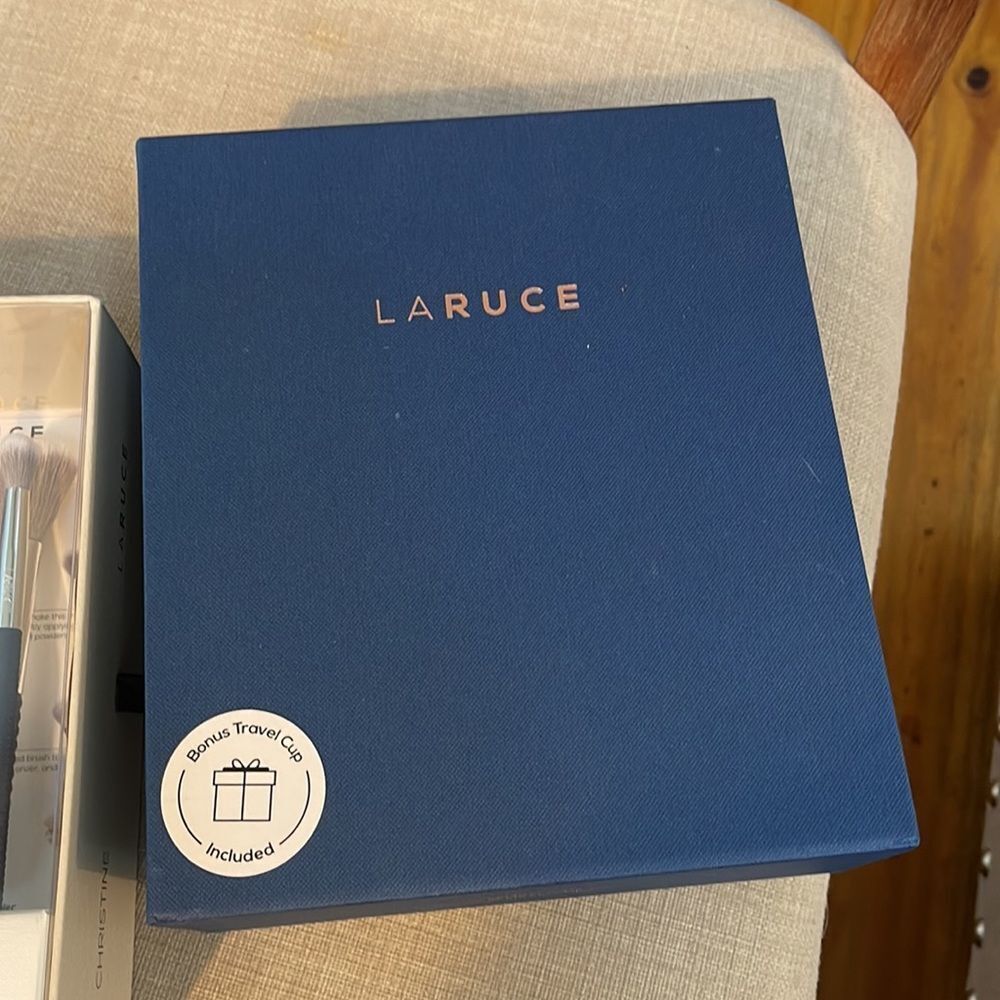 NIB LARUCE Beauty Christine Makeup Brush Set - Picture 6 of 7